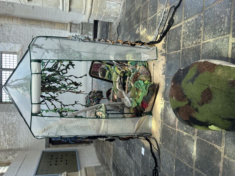 Follie Welcome to my garden - a Sculpture & Installation by Judy Hooymeyer
